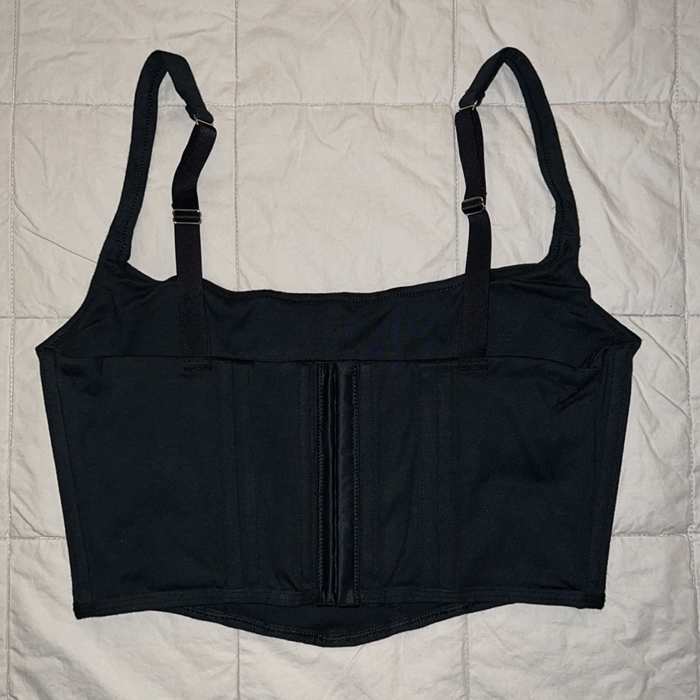 SKIMS Black Crop Top - Picture 5 of 6